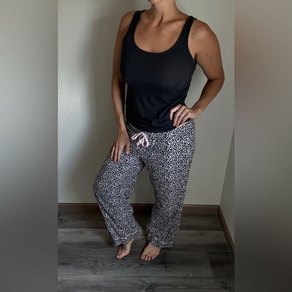 Victoria’s Secret Leopard Pajama Pants Black White Medium Pink Tie - Picture 1 of 11